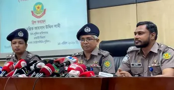 রাব্বির ব্ল্যাকমেইলের ফাঁদে তরুণীরা!