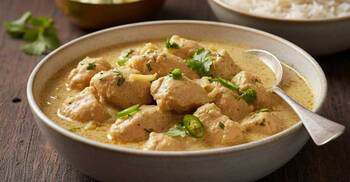 অতিথি আপ্যায়নে রাখুন মুরগি মাংসের সাদা ভুনা