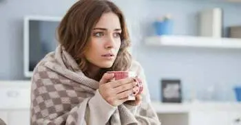 স্বাভাবিক আবহাওয়াতেও শীত লাগছে কেন? জানুন কারণ