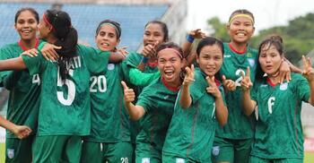 ঐতিহাসিক মুহূর্তের অপেক্ষায় আফঈদা-ঋতুপর্ণারা