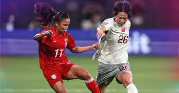 চীনের বিপক্ষে প্রথমার্ধে ২-০ গোলে পিছিয়ে বাংলাদেশের মেয়েরা