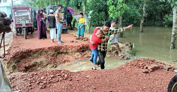 পাহাড়ি ঢল ও বন্যায় কক্সবাজারে ৬২২ কোটি টাকার ক্ষতি