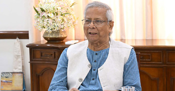 ‘হ্যাঁ’ নাকি ‘না’ ভোট দেবেন—মন ঠিক করে আসুন