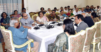 Yunus discusses flood situation with NGO leaders