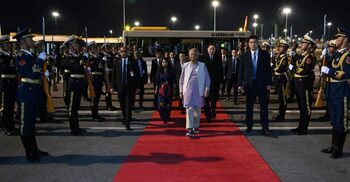 Red carpets roll out as Yunus reaches Beijing, talks with Xi Friday