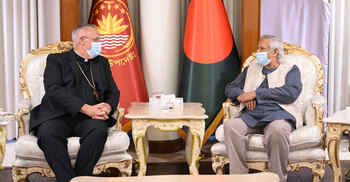 Catholic Church invites Yunus to interfaith dialogue in Bangladesh
