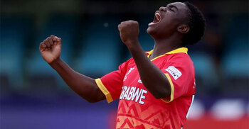 ত্রিদেশীয় সিরিজ থেকে ছিটকে গেলেন জিম্বাবুয়ের মুজারাবানি