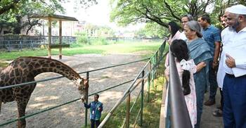 বিলুপ্তপ্রায় প্রাণী সংরক্ষণের মাধ্যমে ইতিবাচক অবদান রাখতে হবে