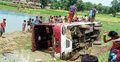 কুমিল্লায় বাস খাদে পড়ে ২ জনের মৃত্যু 