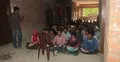 জাবিতে শ্রেণিকক্ষ সংকট : ক্লাশ হয় মেঝেতে 