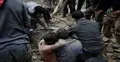 নেপালে ধ্বংসস্তুপ থেকে জীবিত নারী উদ্ধার