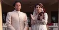 অল্পের জন্য প্রাণে বাঁচলেন সস্ত্রীক ইমরান খান 