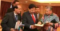 মালয়েশিয়ার স্বরাষ্ট্রমন্ত্রীকে অধিক জনশক্তি আমদানির আহ্বান