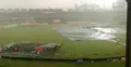 বৃষ্টিতে খেলা সাময়িক বন্ধ