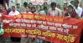 ক্ষতিপূরণের দাবিতে রানা প্লাজায় মানববন্ধন