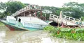 বরিশালে বলগেটের ধাক্কায় ভেঙে গেল ব্রিজ : যোগাযোগ বিচ্ছিন্ন