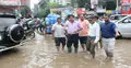 শান্তিনগরে জলাবদ্ধতা পরিদর্শনে সাঈদ খোকন (দেখুন ছবিতে)