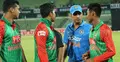 ধোনি-মুস্তাফিজের ধাক্কা : ফেসবুকে চলছে বিতর্ক (ভিডিও)