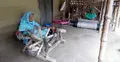 ঈদে গামছা তৈরিতে ব্যস্ত বাঘার তাঁতিরা
