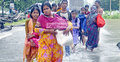 সব হারিয়ে আশ্রয়ের সন্ধানে ছুটছেন তারা
