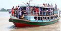 শিমুলিয়া-কাঁঠালবাড়ি নৌরুটে যাত্রীদের ভিড়
