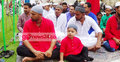 ছেলে সাহিলকে নিয়ে মাশরাফির ঈদের নামাজ আদায়