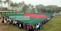 কুমিল্লায় উড়ল ১৭ হাজার বর্গফুটের পতাকা