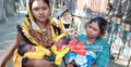 একসঙ্গে ৩ সন্তান, বিপাকে মা