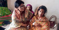স্বামীর আগুনে দগ্ধ মুন্নীর পাশে নূরজাহান মুক্তা এমপি