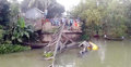 ট্রাকসহ ভেঙে পড়ল বেইলি সেতু