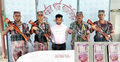৬ লাখ ভারতীয় রুপিসহ বাসের সুপারভাইজার আটক