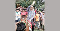 ঘোড়ায় চড়ে ভোটের মাঠে