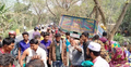 পথচারীকে চাপা দিয়ে ট্রাকচালকও নিহত