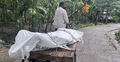 পানির স্রোতে ভেসে যাচ্ছিল লাশটি
