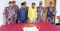 সীমান্তে ১০ সোনার বারসহ ২ সহোদর আটক