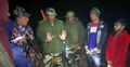 ভারতীয় সীমান্তে ঢুকে পড়া দুই যুবককে ফেরত দিলো বিএসএফ