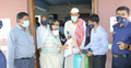 মোংলায় দুস্থদের চাল দিলেন উপমন্ত্রী হাবিবুন নাহার