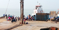 পাটুরিয়া-দৌলতদিয়া নৌরুটে ফেরি চলাচল বন্ধ