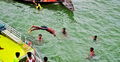 লাইফ জ্যাকেট ছাড়াই টাঙ্গুয়ার হাওরে পর্যটকদের লাফালাফি