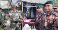 বিজয় দিবস উপলক্ষে হিলি সীমান্তে বিএসএফকে মিষ্টি উপহার