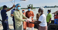 জামালপুরে বন্যাকবলিত এলাকায় প্রশাসনের খাদ্যসামগ্রী বিতরণ