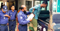 হকারের ছদ্মবেশে দুই ডাকাত ধরলেন পুলিশ কর্মকর্তা