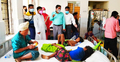 ফেরিওয়ালার দেয়া খবরে গ্রামের ৩৩ জনকে হাসপাতালে ভর্তি