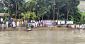 মুন্সিগঞ্জে বাঁধ নির্মাণের দাবিতে এলাকাবাসীর মানববন্ধন