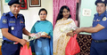 ফুল-মিষ্টি নিয়ে বিসিএস উত্তীর্ণদের বাড়িতে ওসি