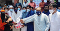 সাড়ে তিন হাজার পরিবারে প্রধানমন্ত্রীর উপহার বিতরণ সেলিম মাহমুদের