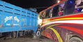 গাইবান্ধায় বাস-ট্রাক সংঘর্ষে নিহত ৩, আহত ৩০