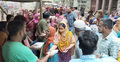 ছিন্নমূল মানুষদের ইফতার সামগ্রী দিলো ‘ক্ষুধা নিবারণ’