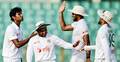 ব্যাটিং ব্যর্থতার দিনে শেষ সেশনে টাইগার দুই পেসারের তোপ