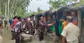 খাবার ও ত্রাণসামগ্রী বিতরণ করলো নাইক্ষ্যংছড়ি বিজিবি